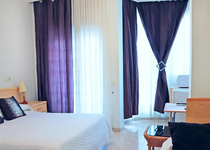 Agusti Hostal